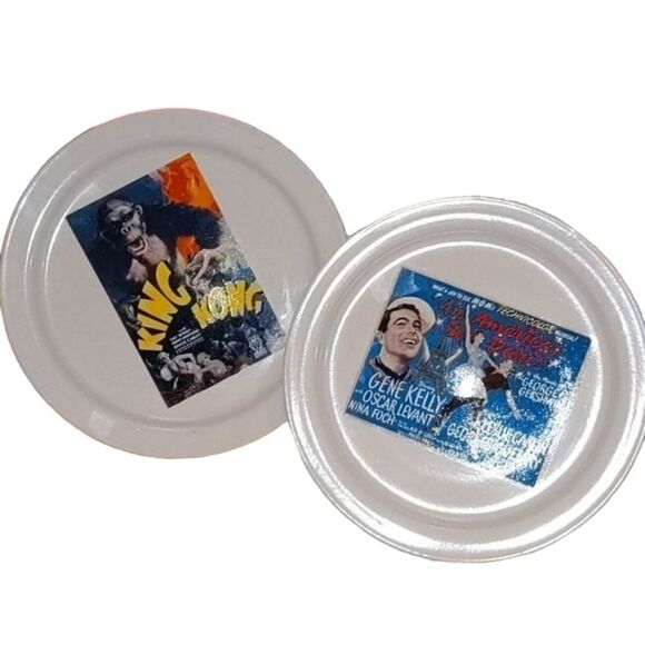 🤩 Pottery Barn movie plates 🤩2 for $20‎ - Picture 1 of 7